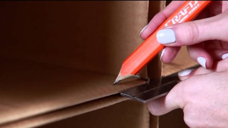Kako napraviti police od kartonskih kutija